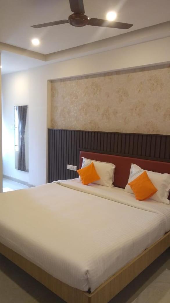 Hotel Saradharam Chidambaram Exteriér fotografie
