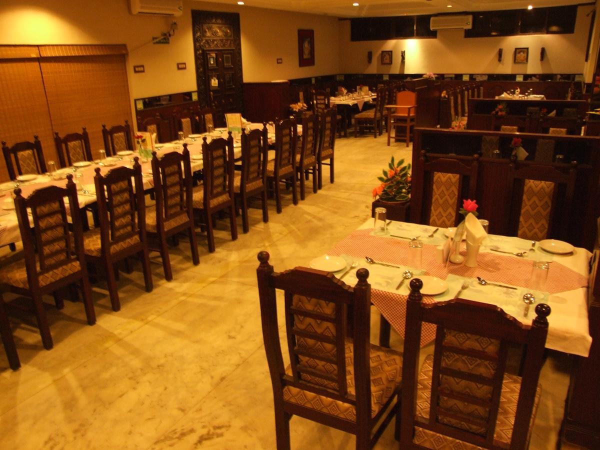 Hotel Saradharam Chidambaram Exteriér fotografie
